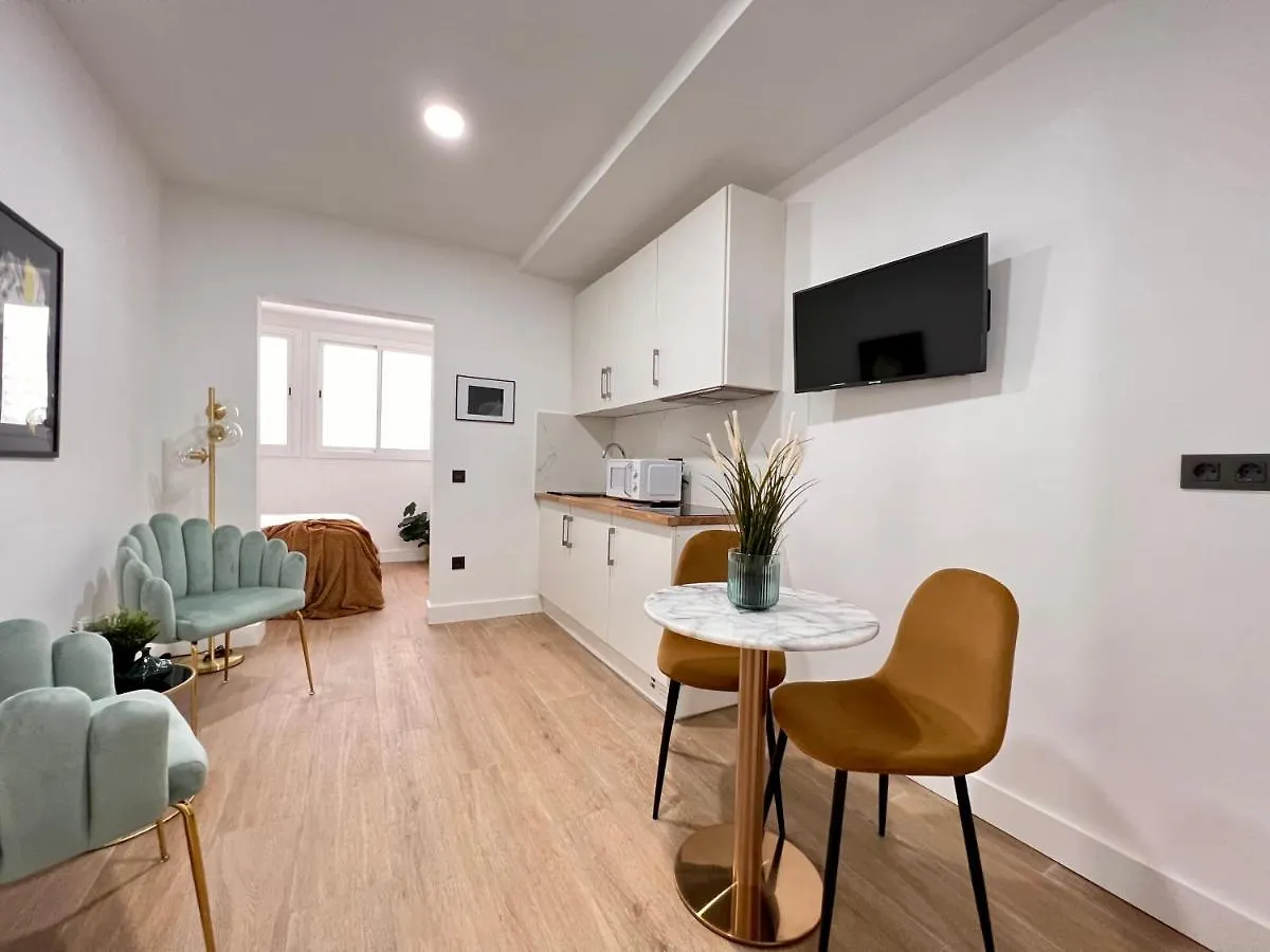 Crysoyle Apartment Barcelona Next To Camp Nou L'Hospitalet de Llobregat Spain