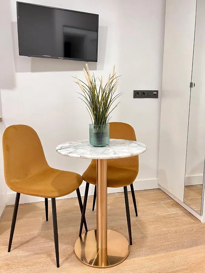 Crysoyle Apartment Barcelona Next To Camp Nou L'Hospitalet de Llobregat Spain